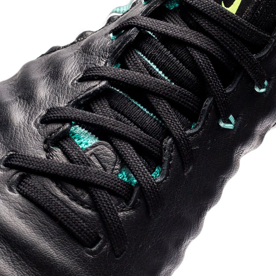 Tiempo Legend 7 FG EC17