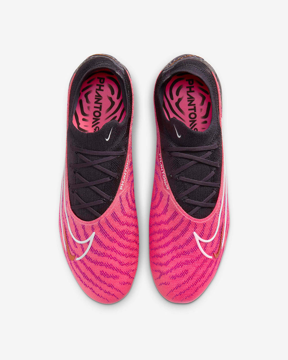 Phantom Low GX Elite FG Pink Sort limited edition