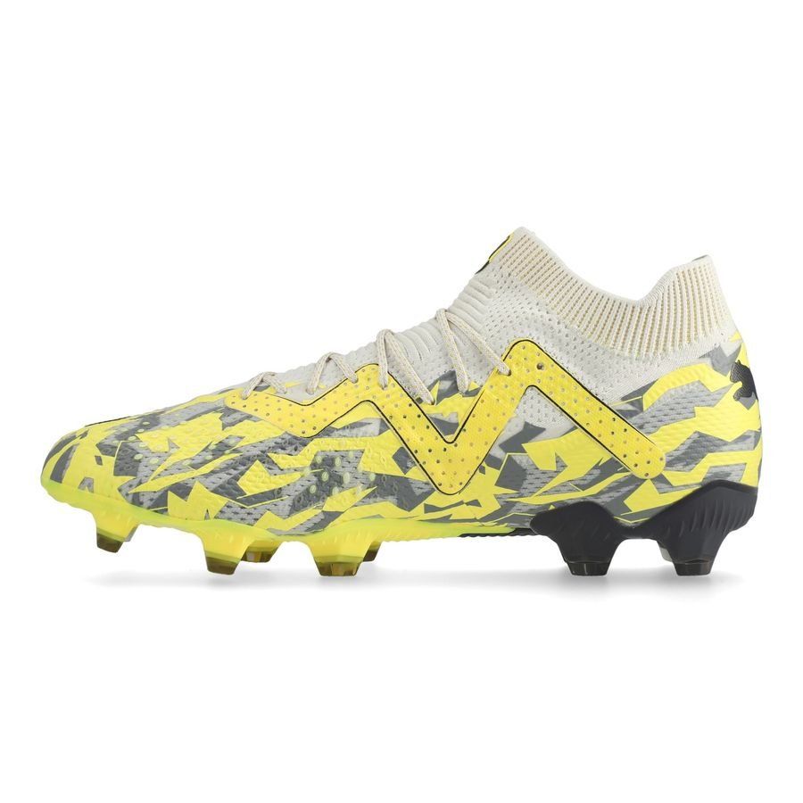 P Future Ultimate FG elite voltage