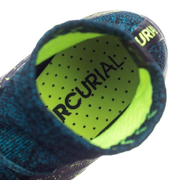 Mercurial Superfly 4 IV FG 2014 Squadron blue