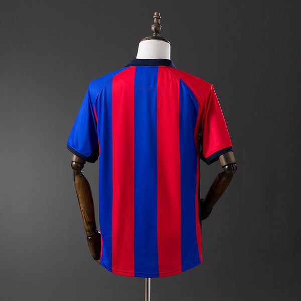Barcelona 01-02 home kit