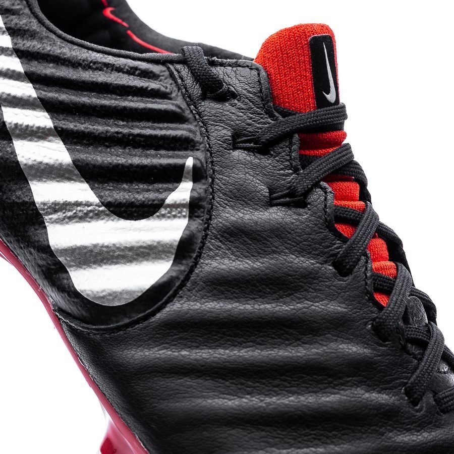 Tiempo Legend 7 FG Raised On Concrete