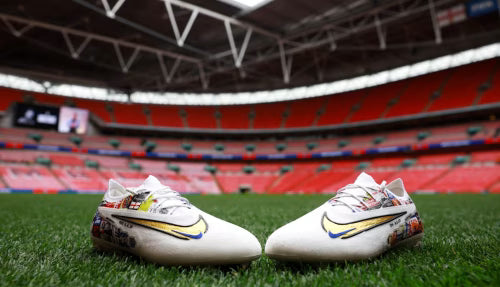 Phantom Low GX Elite FG Harry Kane England's leading scorer