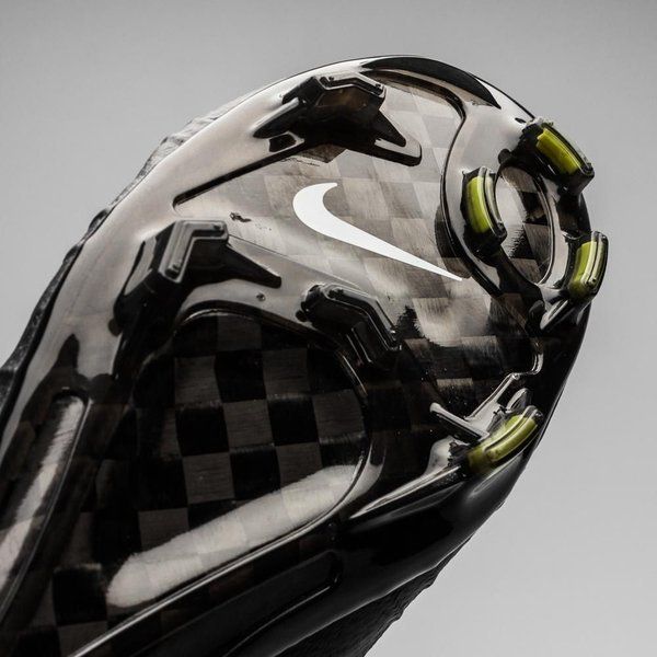 Mercurial Superfly 4 IV FG 2014 Black