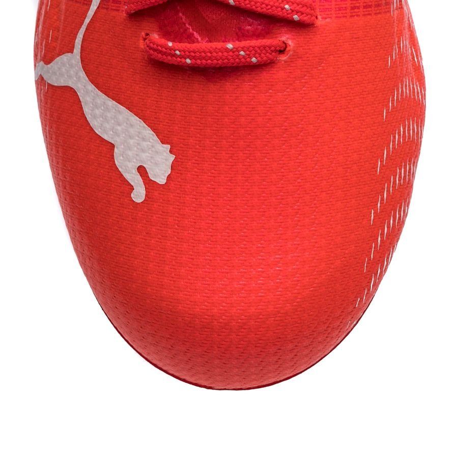 P Ultra 1.3 FG elite faster football