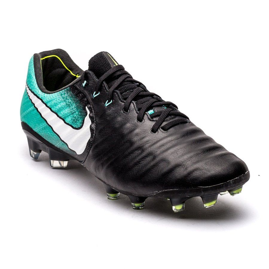 Tiempo Legend 7 FG EC17