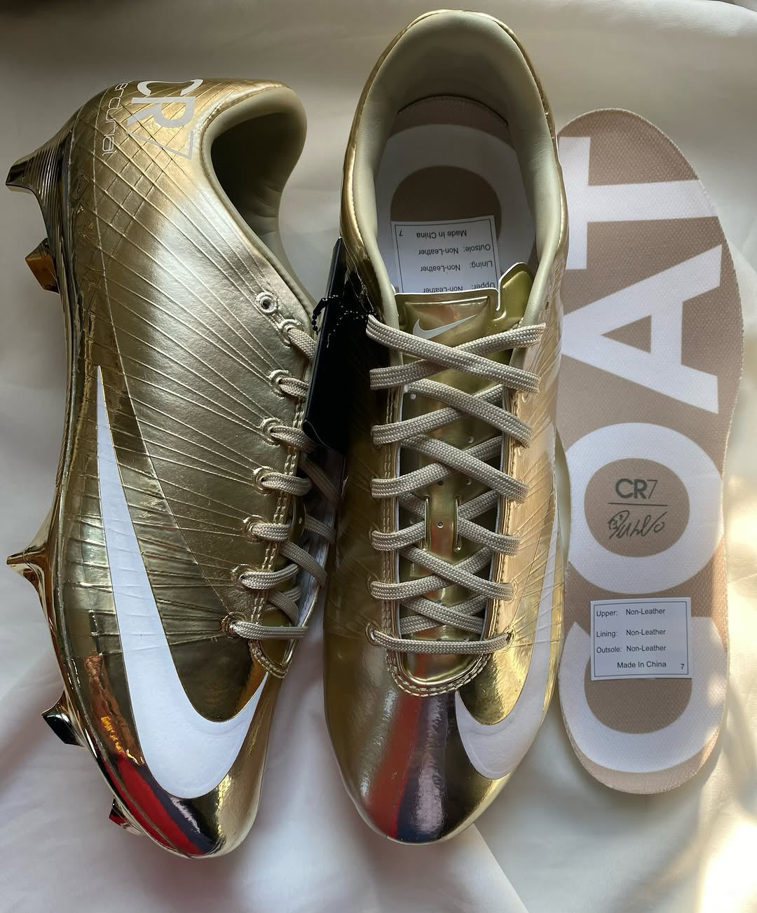 Mercurial vapor superfly cr7 rgn limited edition gold