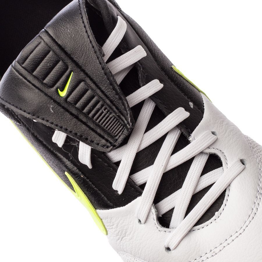 Premier III FG Black Voltage