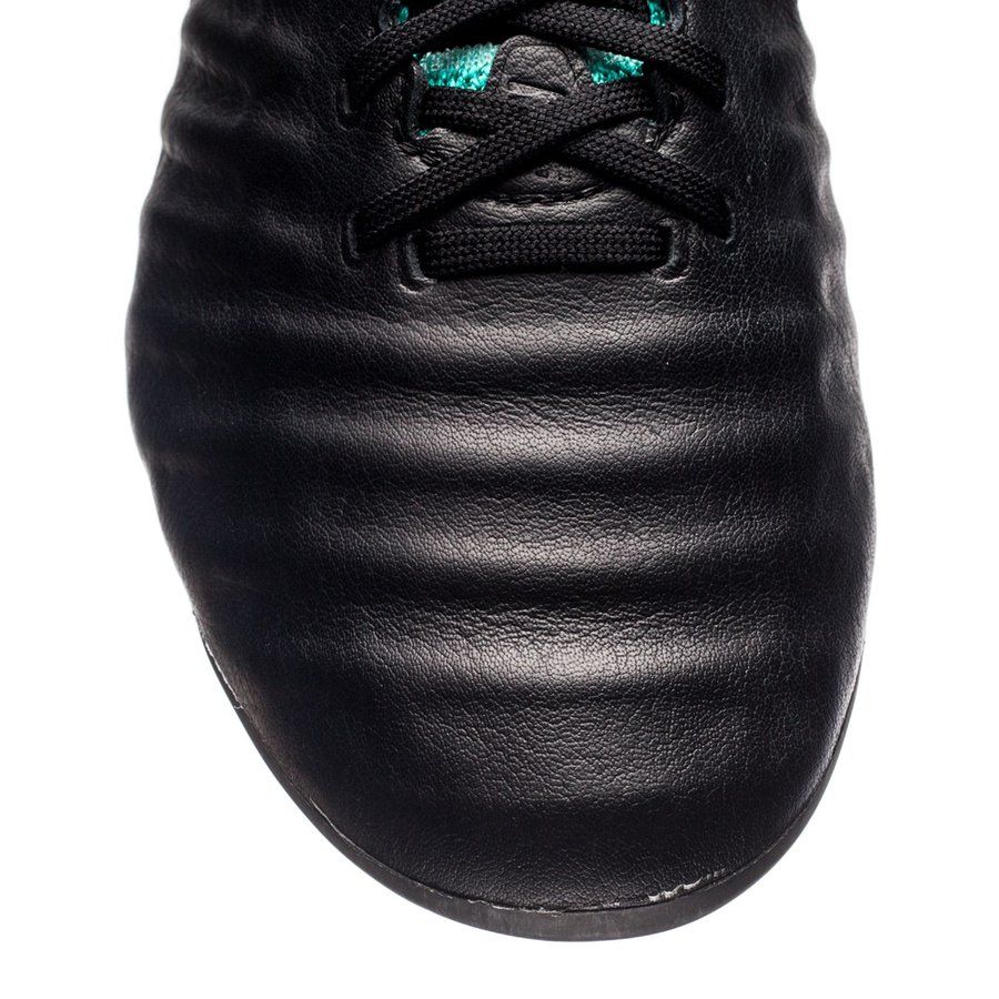 Tiempo Legend 7 FG EC17
