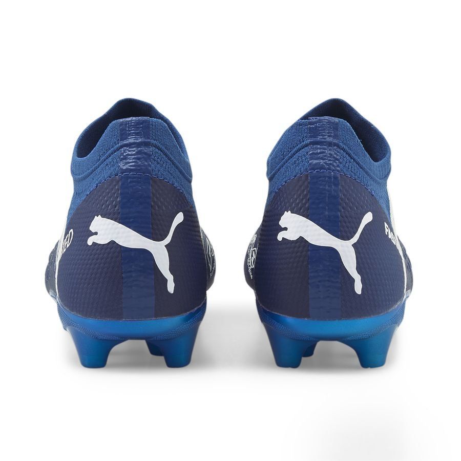 P Future 1.3 FG elite laceless glow in the dark