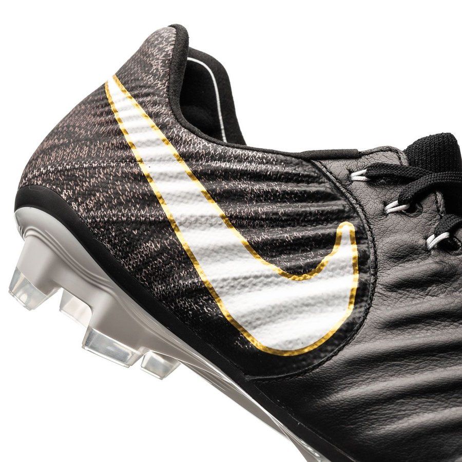 Tiempo Legend 7 FG Pitch Dark
