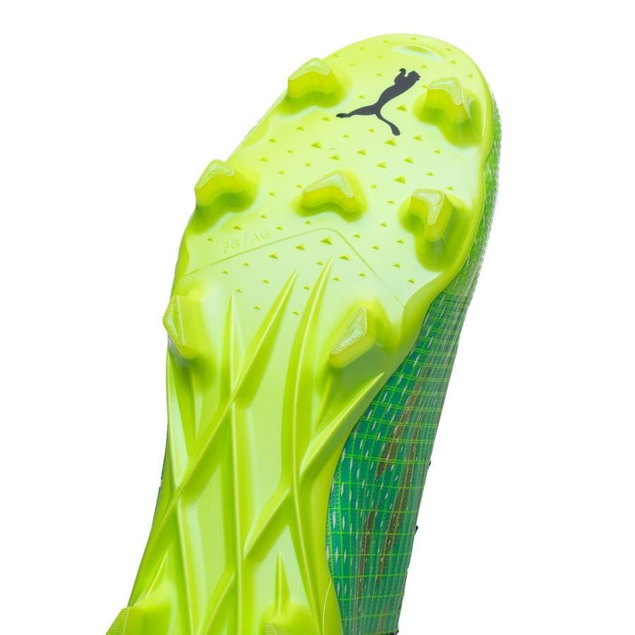 P Ultra 1.3 FG elite under the lights